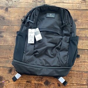 VERA BRADLEY Lighten Up Adventure Backpack